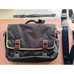 ⭐️NWT TIMBUK 2 MESSENGER BAG⭐️